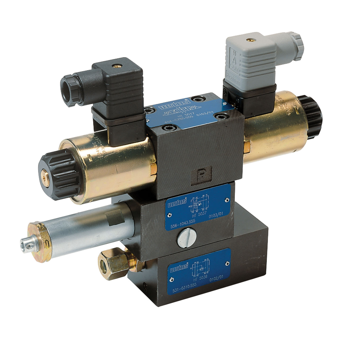 Dual step loading sensing device, incl. elec.conn.box